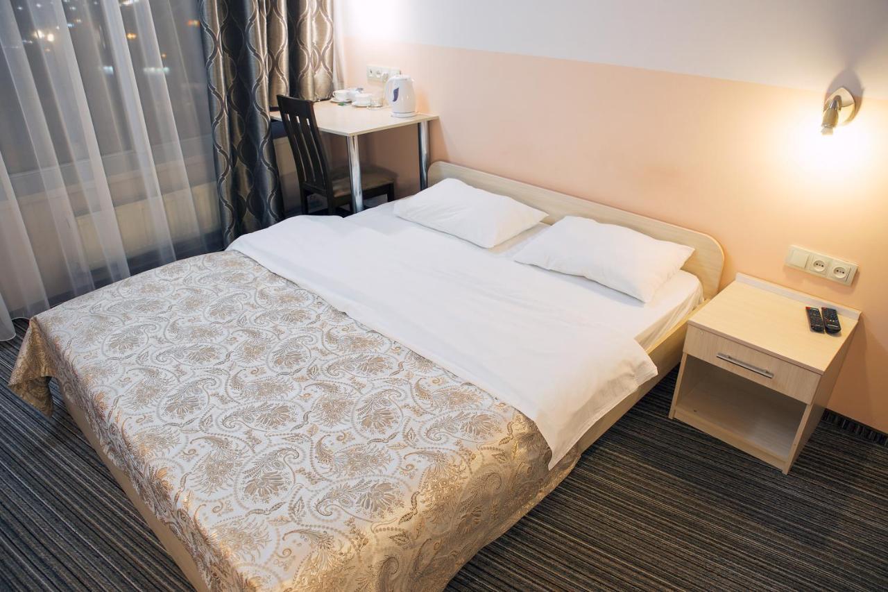 Staybridge Mini-Hotel In Most City Panoramic River View Dnipro Exteriör bild