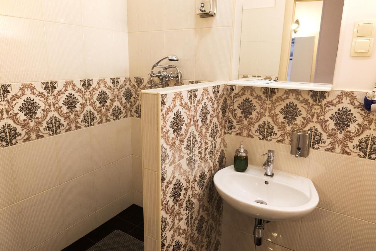 Staybridge Mini-Hotel In Most City Panoramic River View Dnipro Exteriör bild
